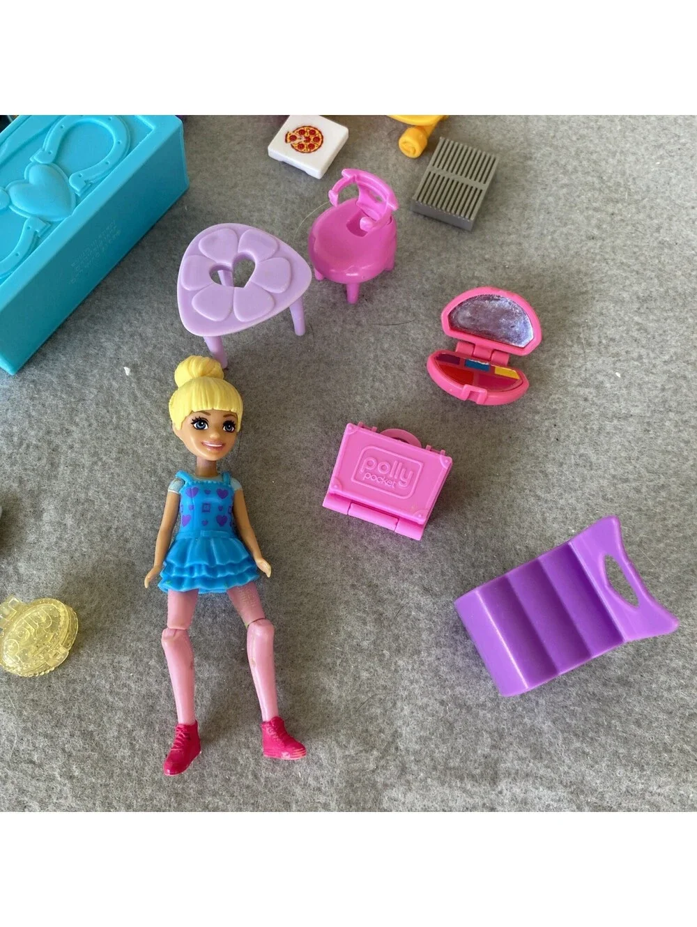 Polly Pocket Lot 4” Blonde Barbie Accessories  Toothbrush Makeup Case Furniture